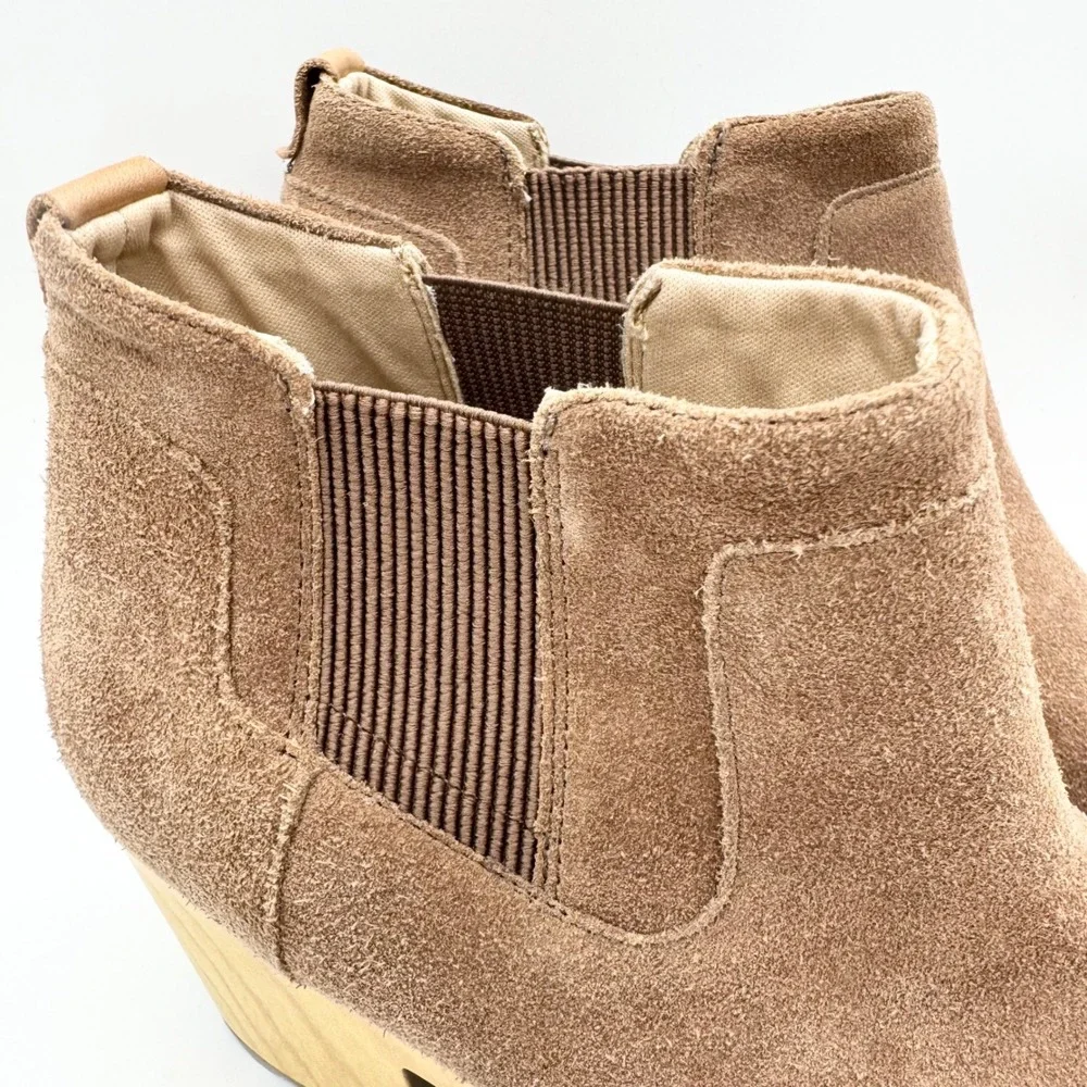 Dr. Scholl's Wild About Clog Comfort Booties Brown Suede Faux Wood Platform - 11